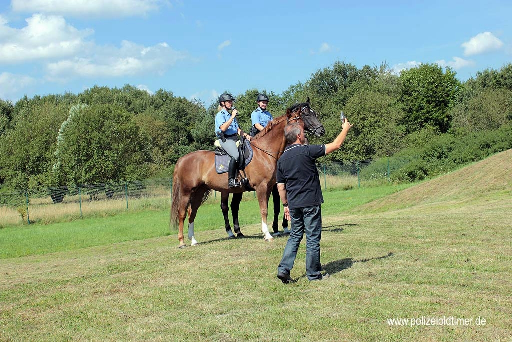 Sommerfest-Polizeioldtimer-Museum_2012 (73).jpg